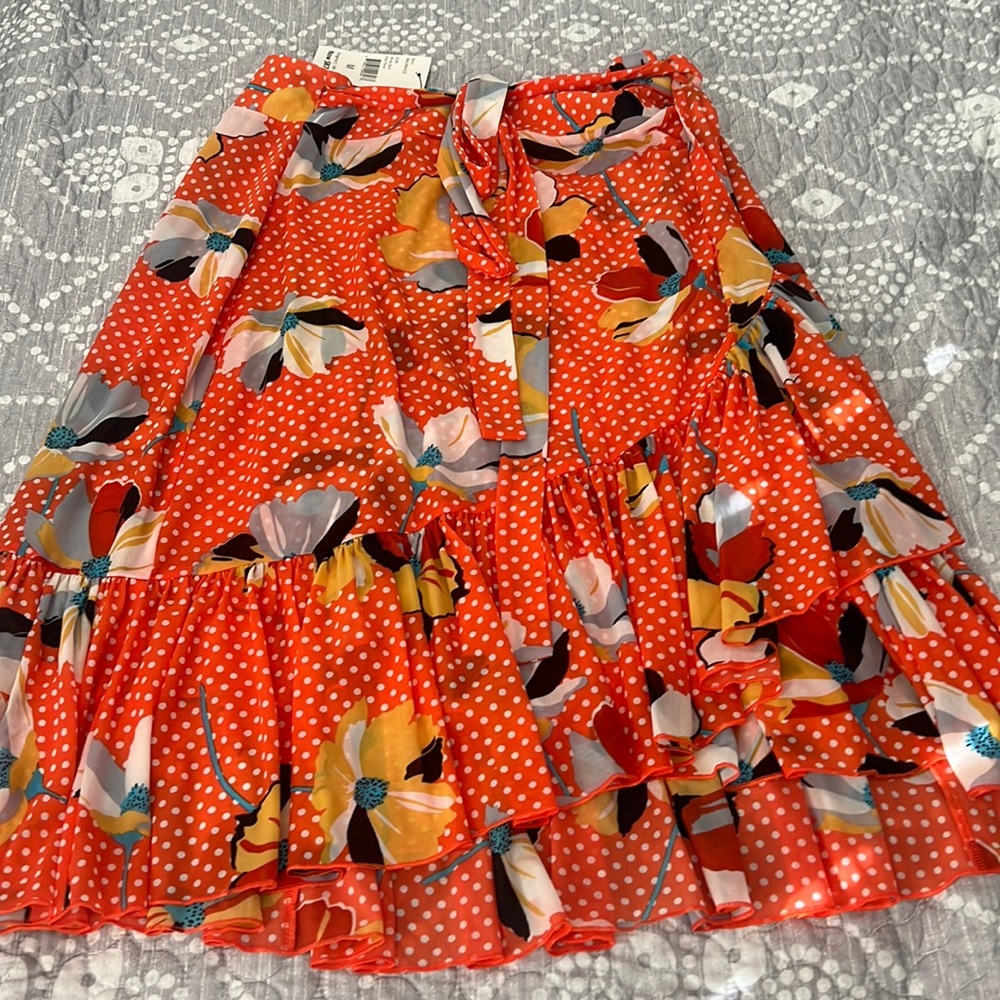 New CAbi skirt with tags